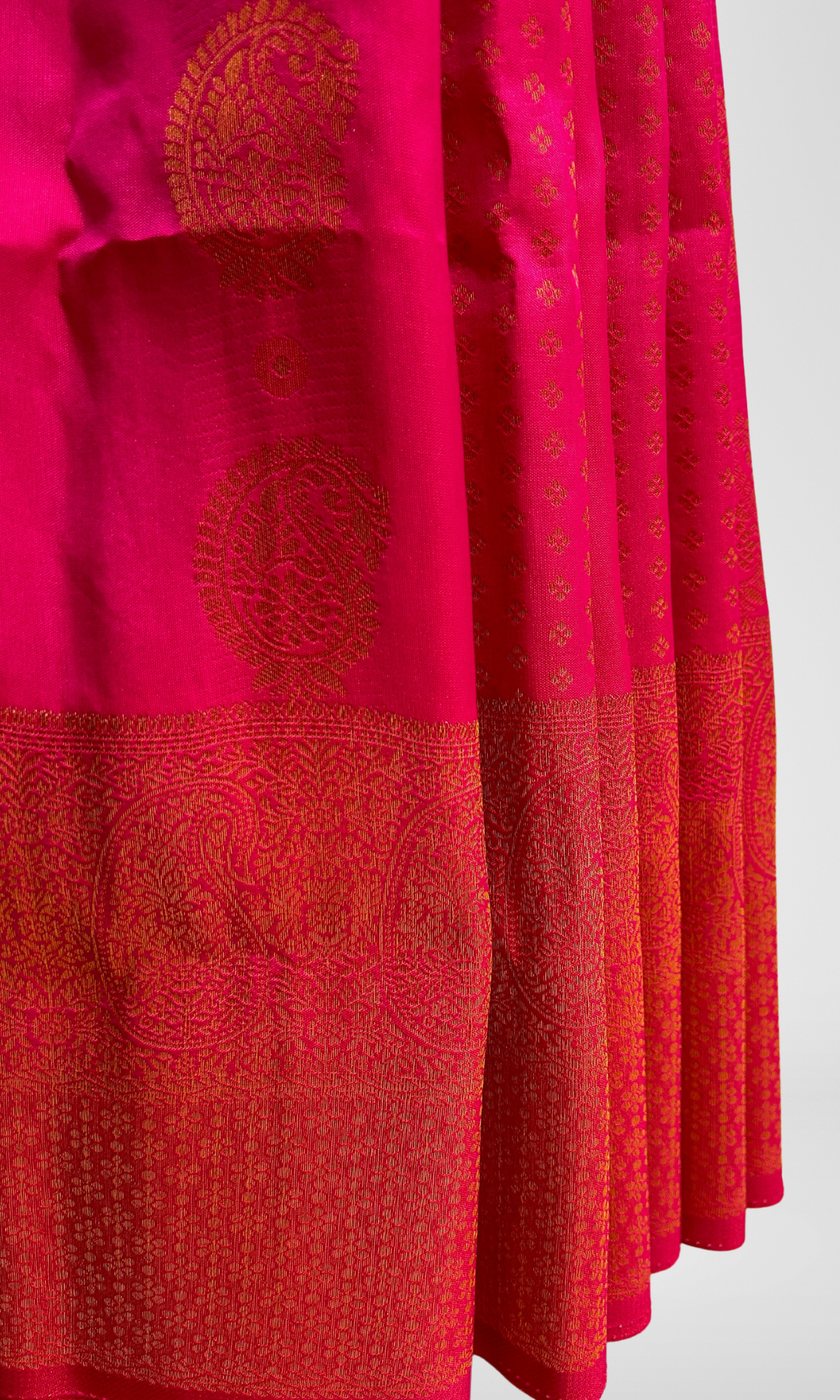 Magenta Pink Banarasi Blend Silk Saree